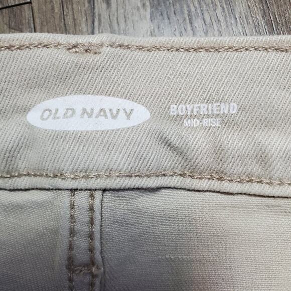 Old Navy Boyfriend Mid-Rise Denim Jean Distress Shorts Size 0 New With Tag - Picture 4 of 10
